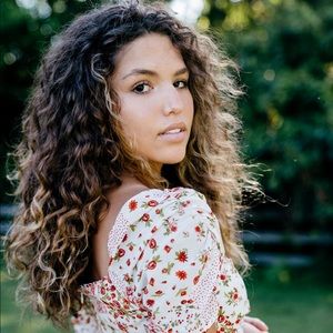 Meet your Posher, Zoe